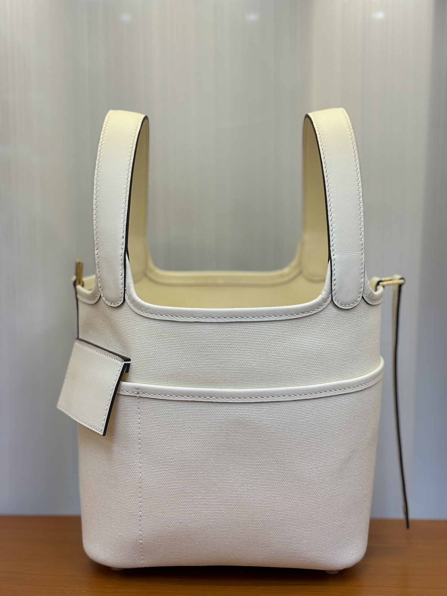 Hermes Picotin Lock 18 Pocket Bag In White 